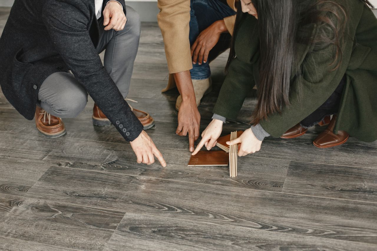 Pensez à l'aménagement de votre logement pour les personnes âgées, qui se prévoit en amont afin de faciliter les éventuels travaux et d'éviter les accidents.